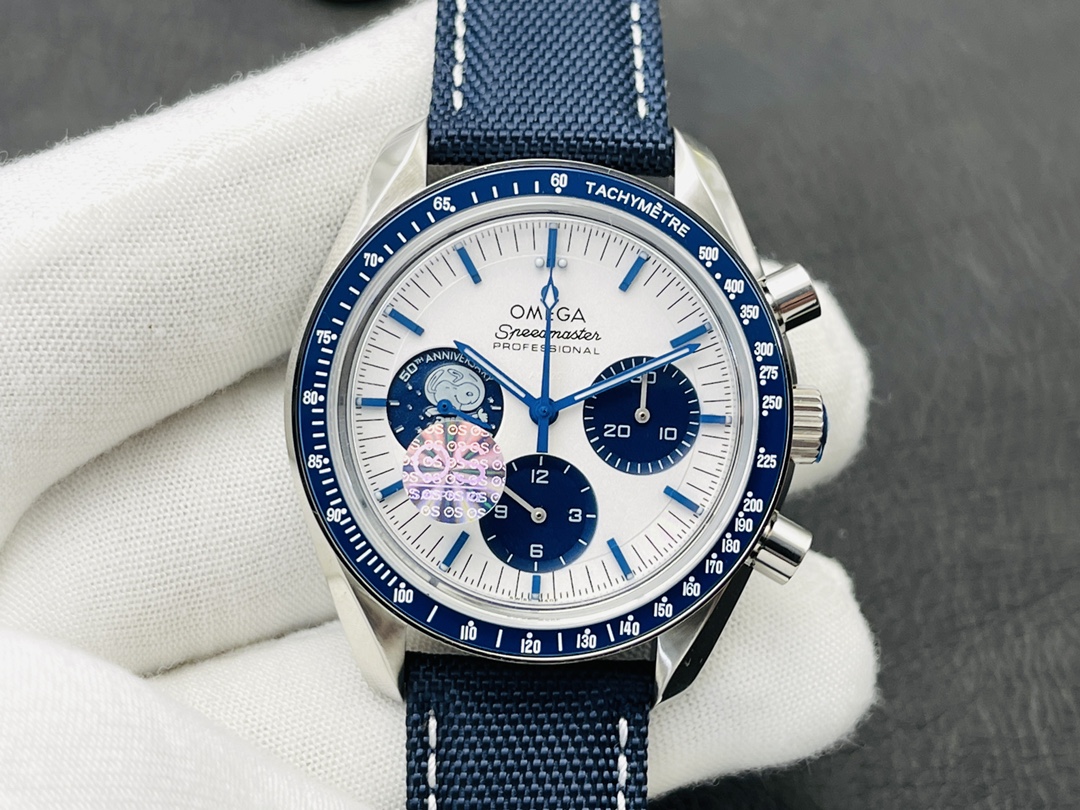 Omega 2023 Snoopy New